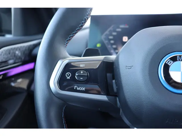 BMW i5 M60 xDrive 84 kWh 2024 Elektrisch 20