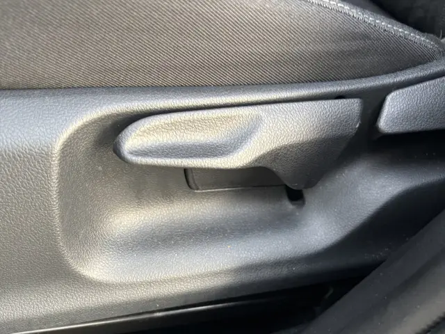 Toyota Yaris 1.5 Hybrid 2023 Hybride Benzine 18