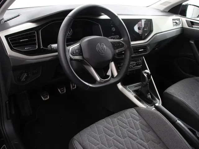 Volkswagen Polo 1.0 TSI Move 2024 Benzine 10