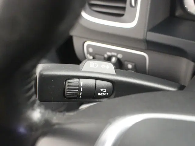 Volvo V60 2.4 D6 Twin Engine Summum 2015 Hybride Diesel 21