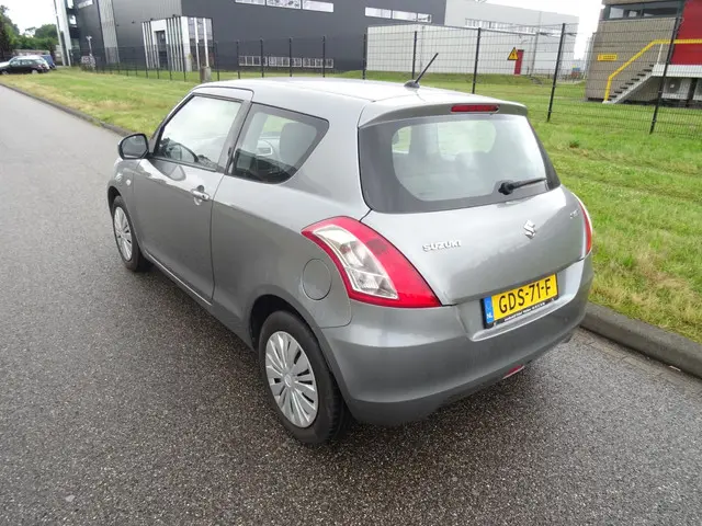 Suzuki Swift 1.2 Comfort EASSS 2017 Benzine 3