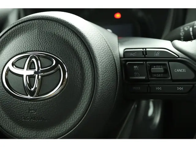 Toyota Aygo X 1.0 VVT-i MT Play 2024 Benzine 19