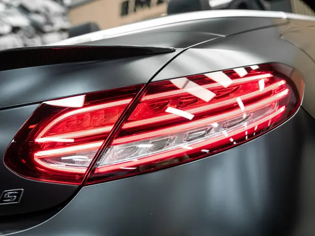 Mercedes-Benz C-Klasse Cabrio AMG 63 S 2022 Benzine 18