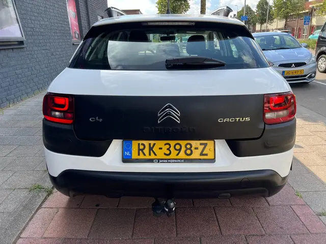Citroën C4 Cactus 1.2 PureTech Feel 2018 Benzine 8