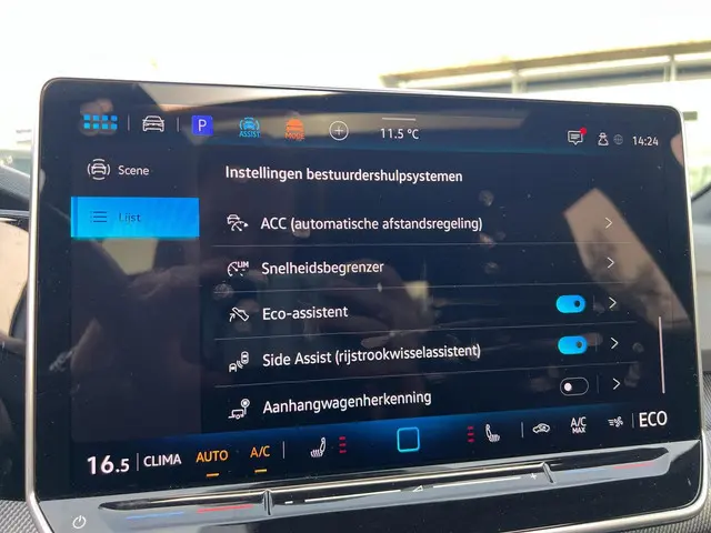 Volkswagen Golf 1.5 eHybrid GTE 2025 Hybride Benzine 23