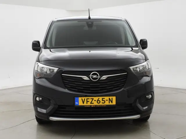 Opel Combo 1.5D 130 PK AUT. INNOVATION 2020 Diesel 7