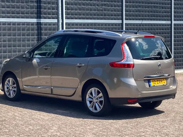 Renault Grand Scénic 1.2 TCe Privilege 2013 Benzine 4