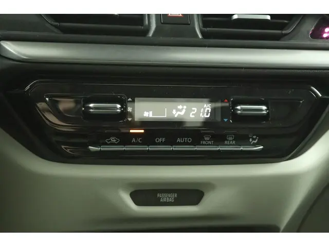 Suzuki Swift 1.2 Style Smart Hybrid 2025 Benzine 7