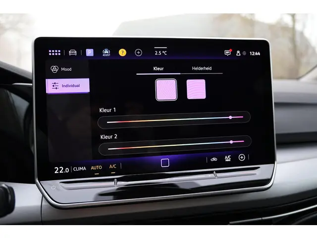 Volkswagen Golf 1.5 eTSI Life Edition 2024 Benzine 37