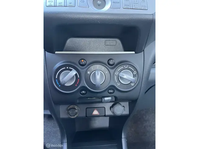 Suzuki Alto 1.0 Celebration EASSS 2015 Benzine 15