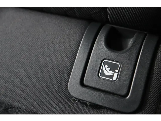 Toyota Yaris 1.5 VVT-i Dynamic 125pk 2023 Benzine 26