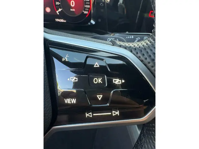 Volkswagen Golf 2.0 TSI GTI 2021 Benzine 8