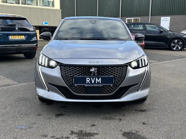 Peugeot e-208 2