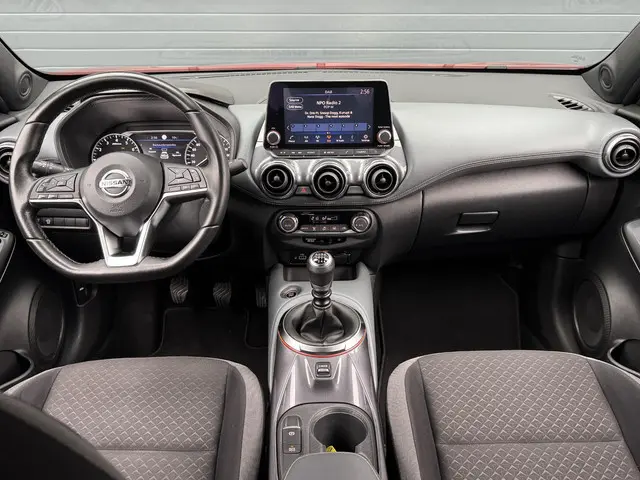 Nissan Juke 1.0 DIG-T N-CONNECTA 2020 Benzine 8