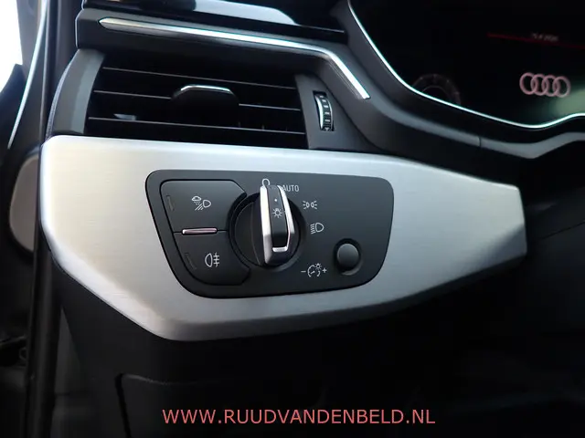 Audi A4 Avant 35TFSI S-LINE 2020 Hybride Benzine 27