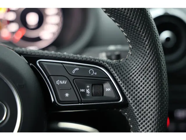 Audi A3 Limousine 30 TFSI 3x S-line 2020 Benzine 31