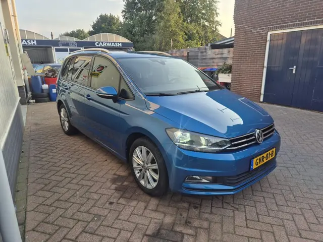 Volkswagen Touran 1.4 TSI Highline 7p 2017 Benzine 3