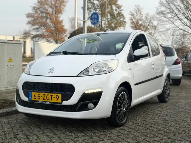 Peugeot 107 1.0 Active facelift led airco 2012 Benzine 3