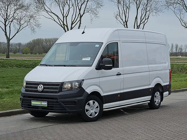 Volkswagen Crafter 2.0 2024 Diesel 2