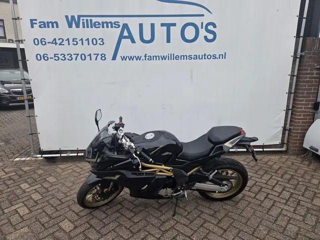 TRMotor TR125-2 TR 125-2 Black edtion 2025 Benzine 26