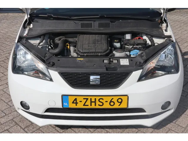 SEAT Mii 1.0 Sport Dynamic 2015 Benzine 12