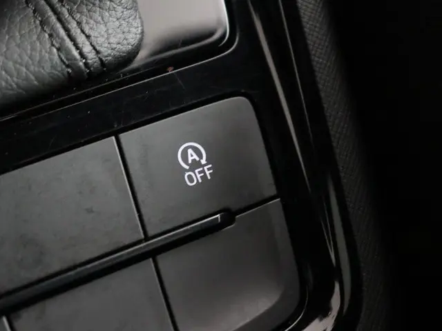 Škoda Scala 1.0 TSI Sport Business 2021 Benzine 25