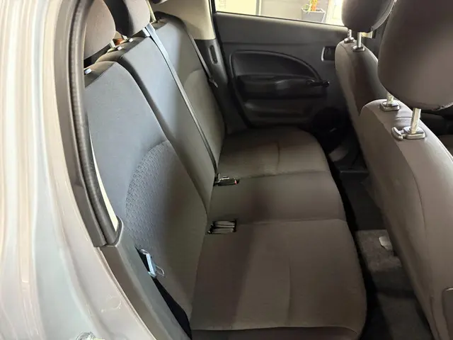 Mitsubishi Space Star 1.0 Cool+ 2020 Benzine 12