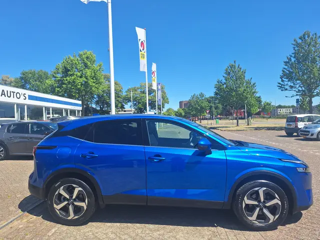 Nissan QASHQAI 1.3 MHEV Connecta 2023 Hybride Benzine 8