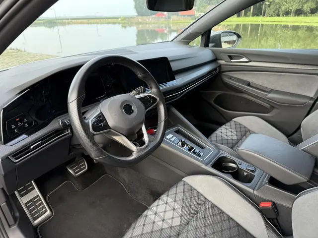 Volkswagen Golf 1.5 eTSI R-Line 2021 Benzine 5