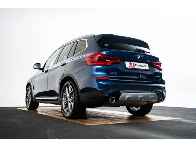 BMW X3 xDrive30e High Executive 2021 Hybride Benzine 12