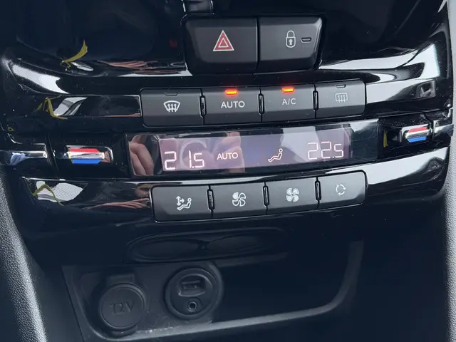 Peugeot 2008 1.2 PureTech Style 2015 Benzine 20