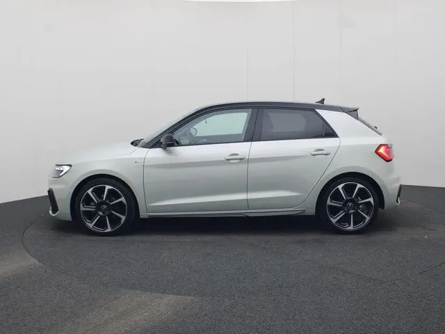 Audi A1 Sportback 30 TFSI/116PK S Line 2025 Benzine 30