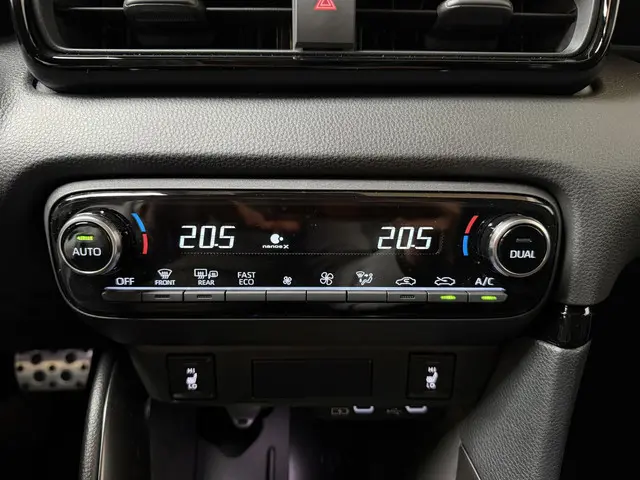 Toyota Yaris Hybrid 130 GR Sport 2025 Hybride Benzine 23