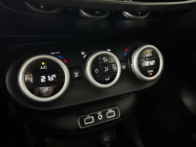 Fiat 500X FIAT sport H Leder, navi, clima 2018 Benzine 8