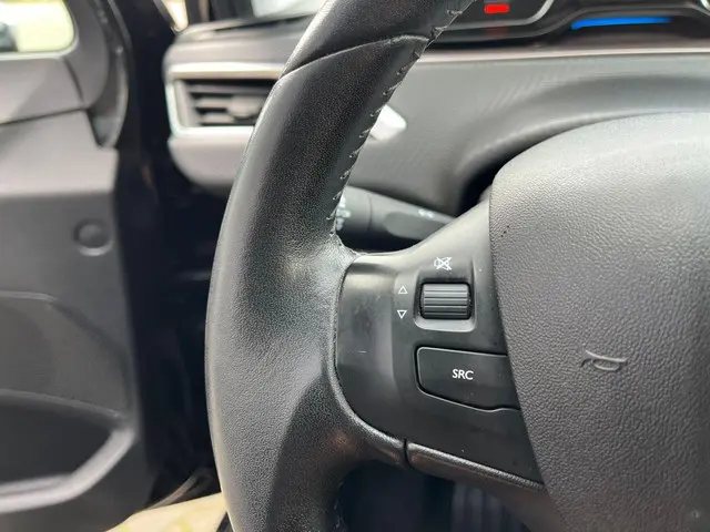 Peugeot 2008 1.2 PureTech Style 2015 Benzine 13