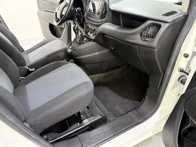 Fiat Doblò Cargo 1.3 MJ Actual Airco 2017 Diesel 19