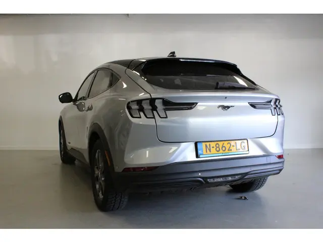 Ford Mustang Mach-E Extended RWD 98 kWh 2021 Elektrisch 5