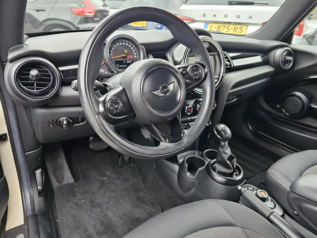 MINI Cooper Mini 1.5 Business 2015 Benzine 5