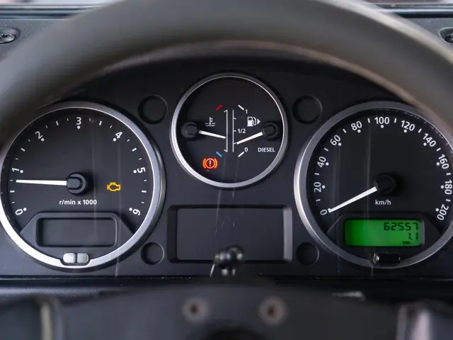 Land Rover Defender 2.2 D Soft Top 90" E 2014 Diesel 6