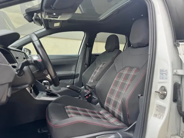 Volkswagen Polo 2.0 TSI GTI 2019 Benzine 17