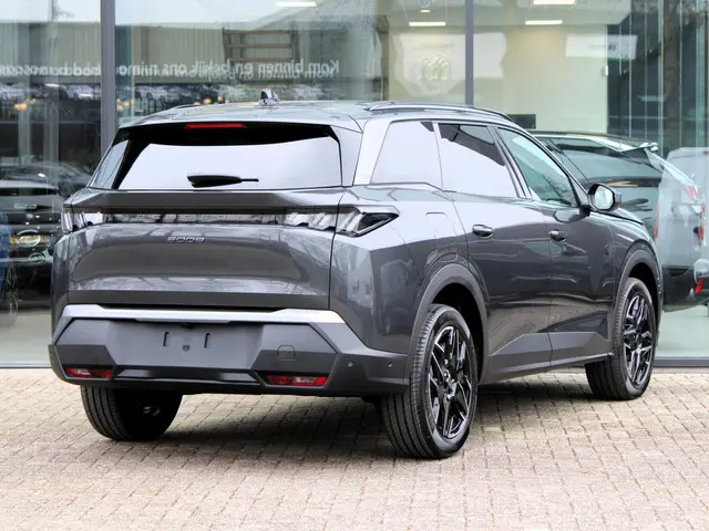 Peugeot 5008 1.2 Hybrid 136 Allure 2025 Hybride Benzine 5
