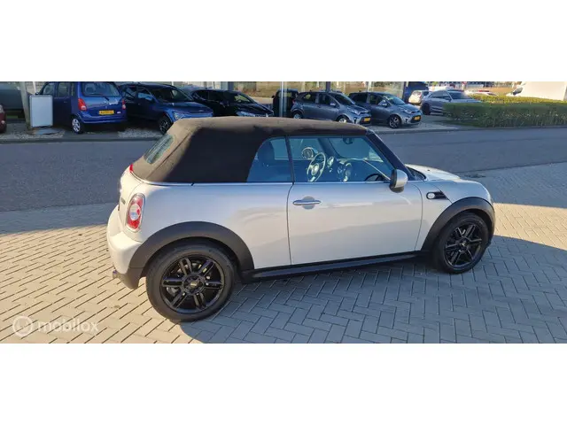 MINI Cooper Cabrio 1.6 Chili NAVI/LEER/PDC/VOL 2012 Benzine 28