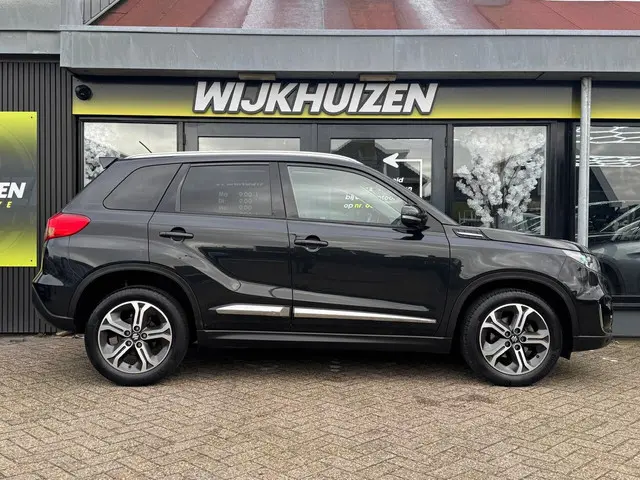 Suzuki Vitara 1.6 High Executive 2016 Benzine 3