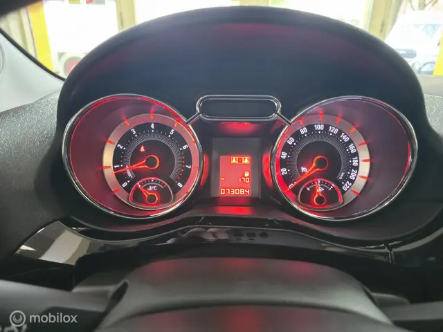 Opel ADAM 1.4 Slam Black Favourite 2015 Benzine 15