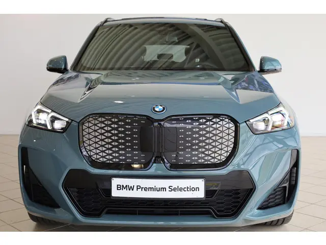BMW iX1 eDrive20 2024 Elektrisch 4