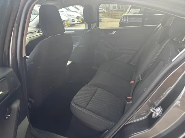 Ford Focus 1.0 EcoBoost Titanium Business 2018 Benzine 23