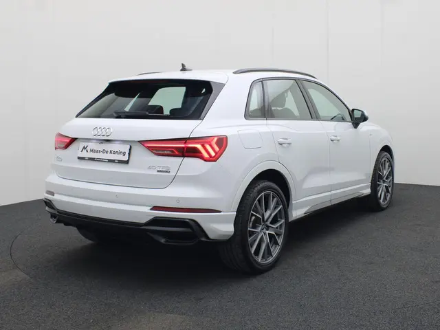 Audi Q3 40 TFSI 190pk quattro S Line 2022 Benzine 2