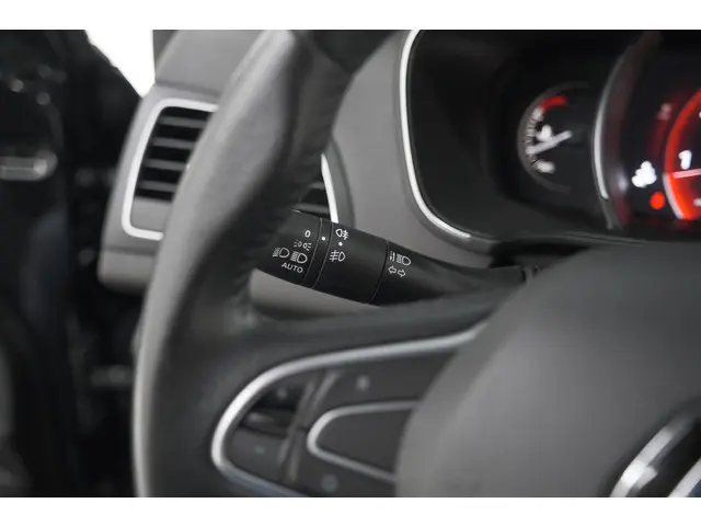 Renault Mégane Estate TCe 110 Limited 2020 Benzine 42