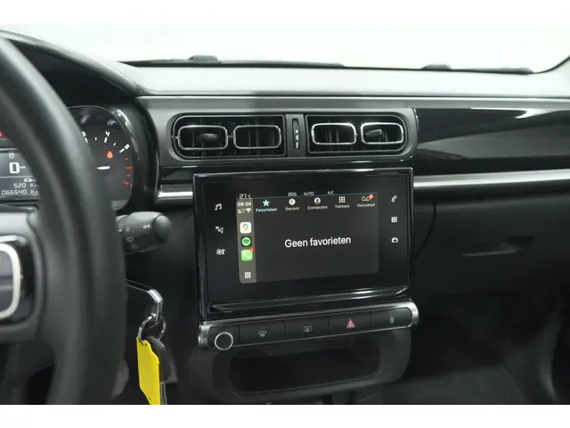 Citroën C3 PureTech 110 S&S Shine 2020 Benzine 58