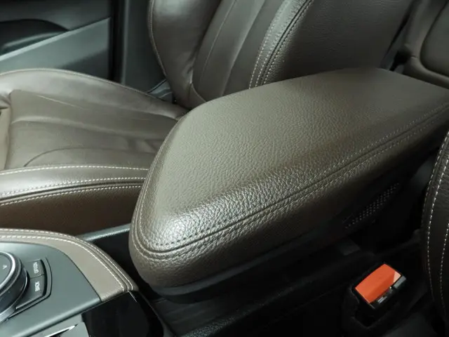 BMW X1 xDrive20i 2018 Benzine 37